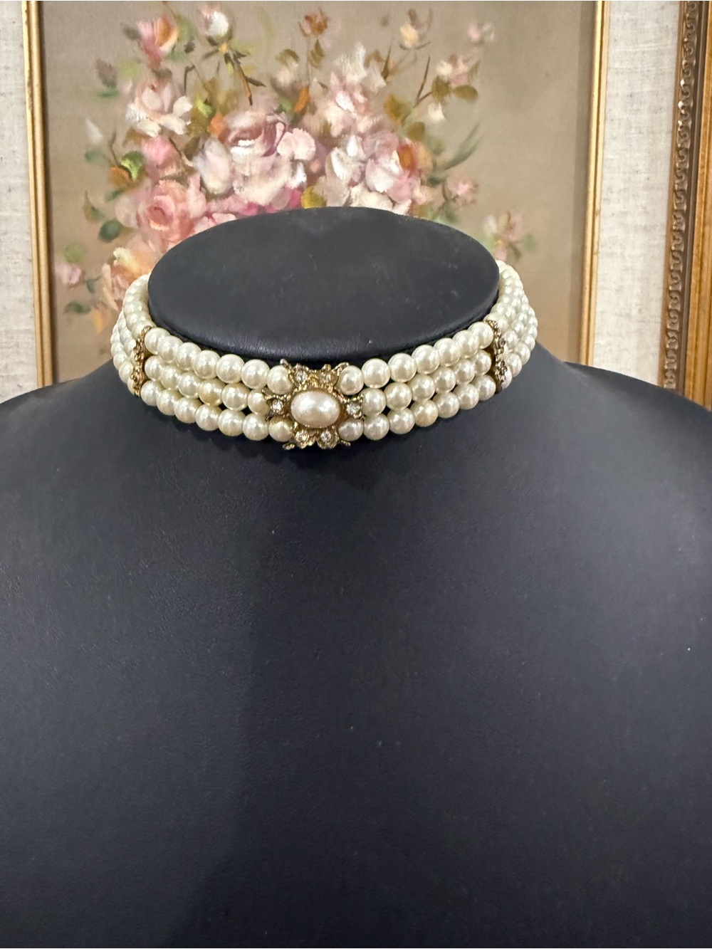 Vintage inspired Princess Diana style choker
